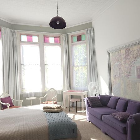 Quirky Villa Homestay Whanganui Exterior photo